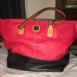 Dooney & Bourke large purse